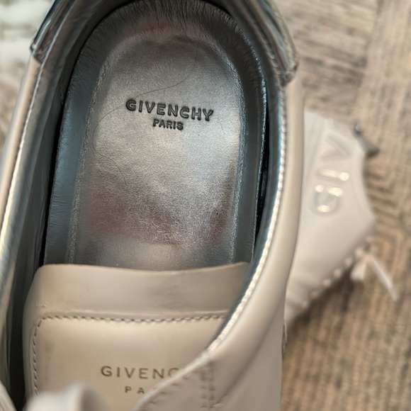 Givenchy Paris white sneakers size 40 - Picture 8 of 12